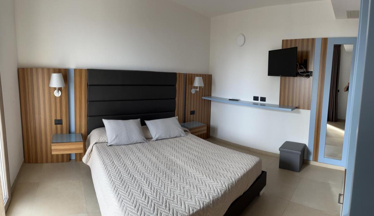 Almare' B&B Torre Santa Sabina Exterior foto